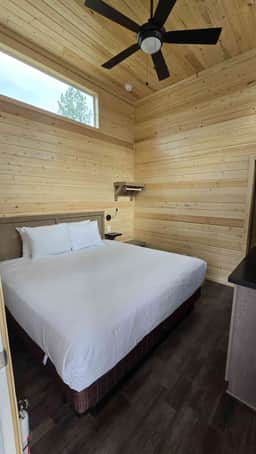 57B Cozy Home near Grand Canyon South Rim King Bed Sleeps 2