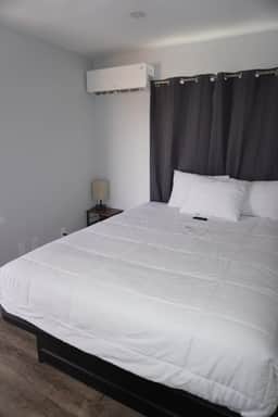 68C Cozy Cabin near Grand Canyon South Rim Sleeps 2