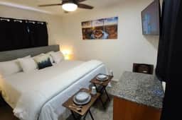 69B Studio w/Kitchenette near Grand Canyon South Rim Sleeps 4