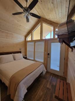 81 Star Gazing Retreat near Grand Canyon South Rim Sleeps 8