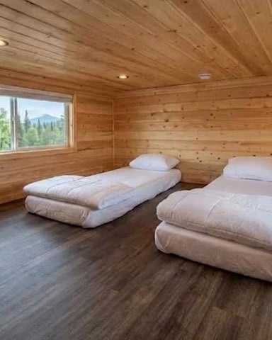 Cozy Stays for 2 to 8