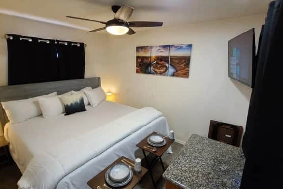 69B Studio w/Kitchenette near Grand Canyon South Rim Sleeps 4
