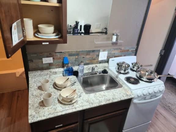 70A Studio w/Kitchenette near Grand Canyon South Rim Sleeps 4