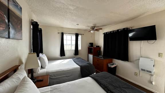 71A Studio near Grand Canyon South Rim without Kitchen Sleeps 6
