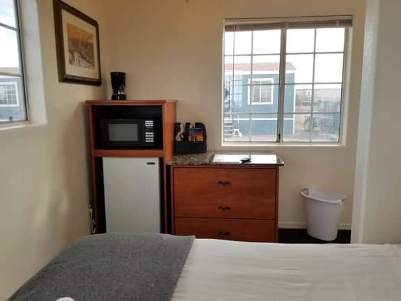 72B Family Retreat near Grand Canyon South Rim Sleeps 4