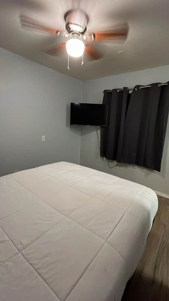 82B Studio near Grand Canyon South Rim Sleeps 2