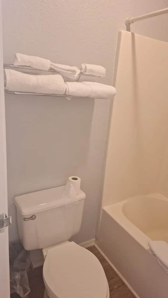82B Studio near Grand Canyon South Rim Sleeps 2