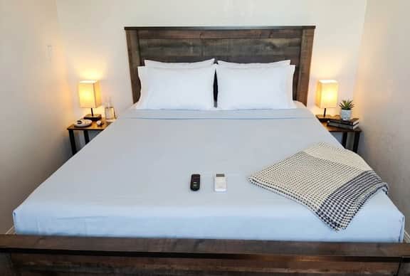 Grand Canyon Gateway: Private Suite with Full Kitchen-Sleeps 4