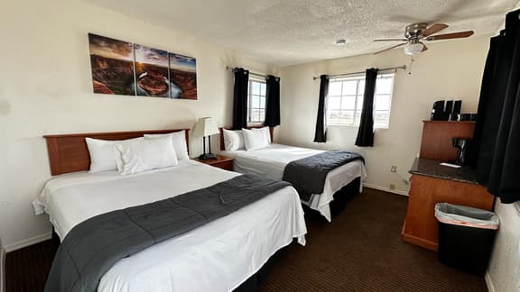 71A Studio near Grand Canyon South Rim without Kitchen Sleeps 6