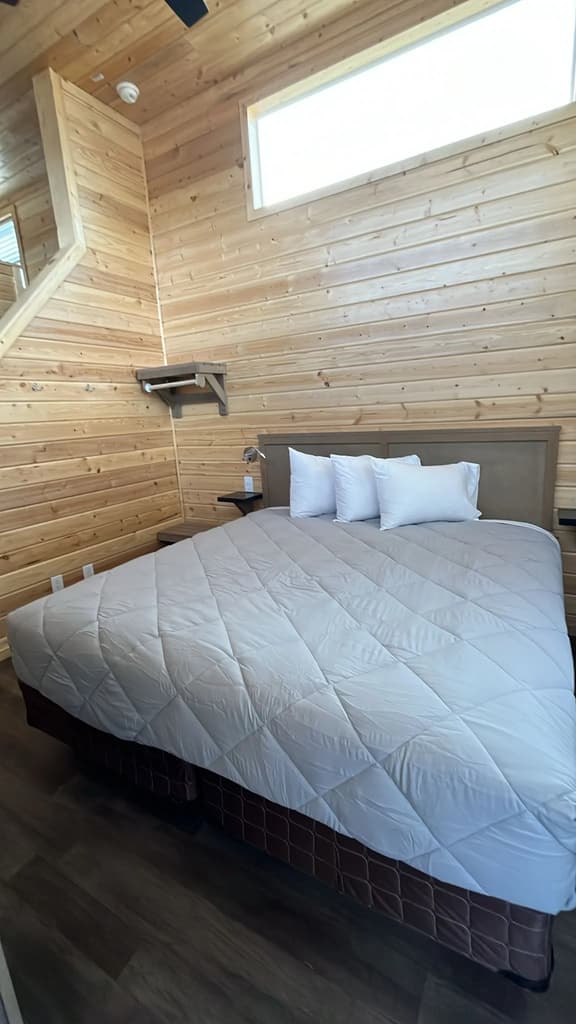 94A Cozy Home nr Grand Canyon South Rim King Bed w/Loft Sleeps 4